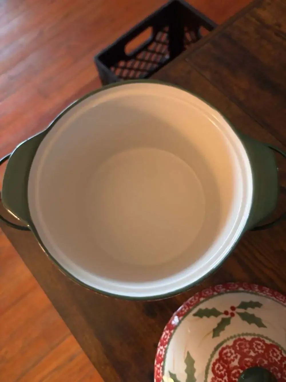 Temp-tations Old World Holiday 2.5 QT Round Covered Casserole Dish with Wire Rac